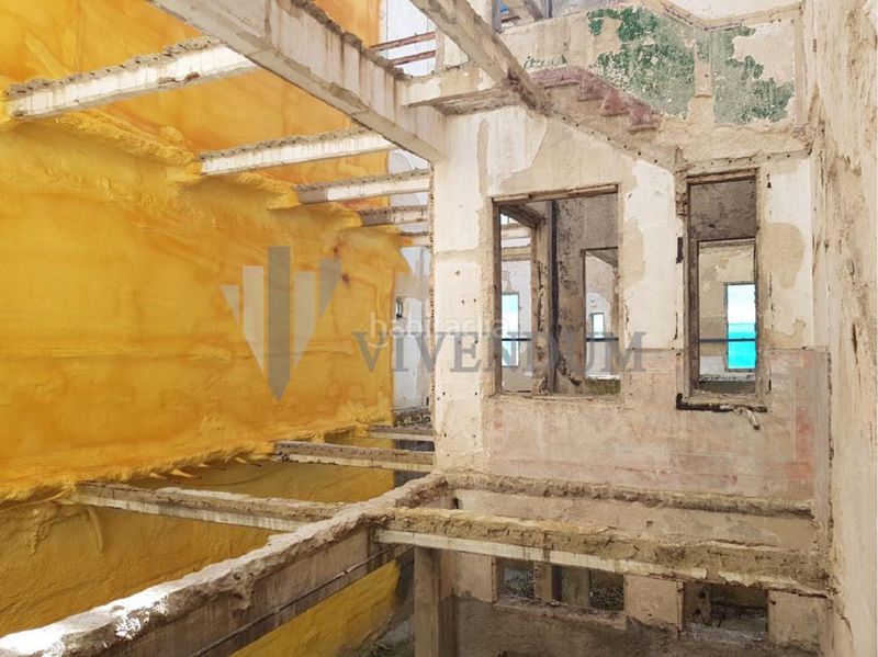 Foto 5ff0e128-2f1d-4ecb-a2ce-9289beacb212. Edifici a Centro - Areal Vigo