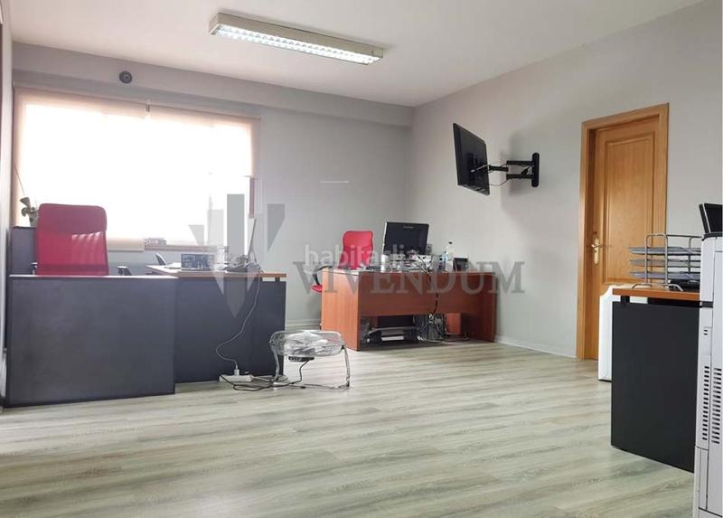 Foto d1510815-7c1b-4545-a20d-10956f8af5cc. Location bureau avec chauffage parking dans Lavadores Vigo