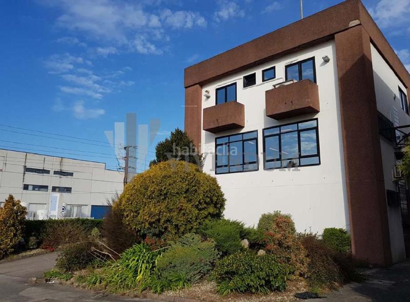 Foto 39a0801d-9d78-4cbb-ac18-f0afbd4efccd. Affitto ufficio con riscaldamento parcheggio in Porriño (O)