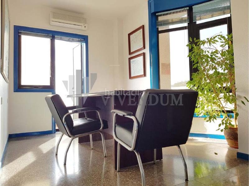 Foto 8cd52711-8188-404d-b70d-2528493cc6ca. Affitto ufficio con riscaldamento parcheggio in Porriño (O)