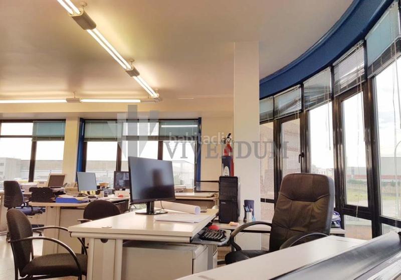 Foto 9536dbf1-ee55-4a6f-a05d-fe38172140aa. Affitto ufficio con riscaldamento parcheggio in Porriño (O)