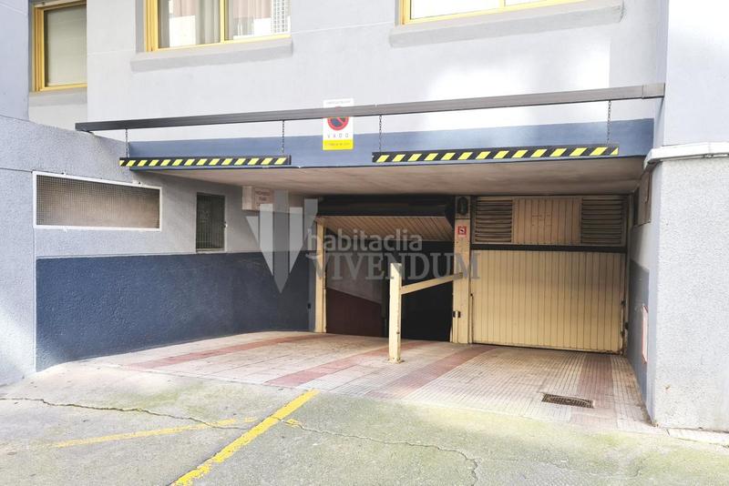 Foto 53baa0a0-cb9e-42d7-8498-bd18d601cb88. Parking coche en Fátima Vigo