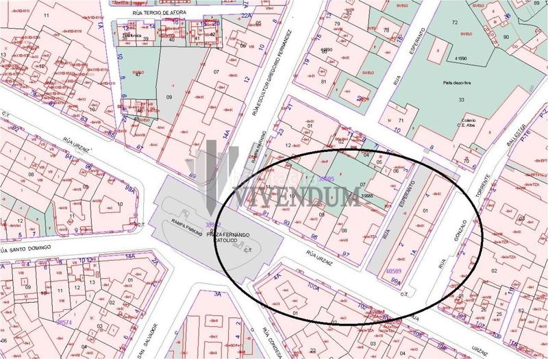 Foto 9579f643-a01c-4e6b-acf3-8e0cb6927513. Parking coche en Fátima Vigo