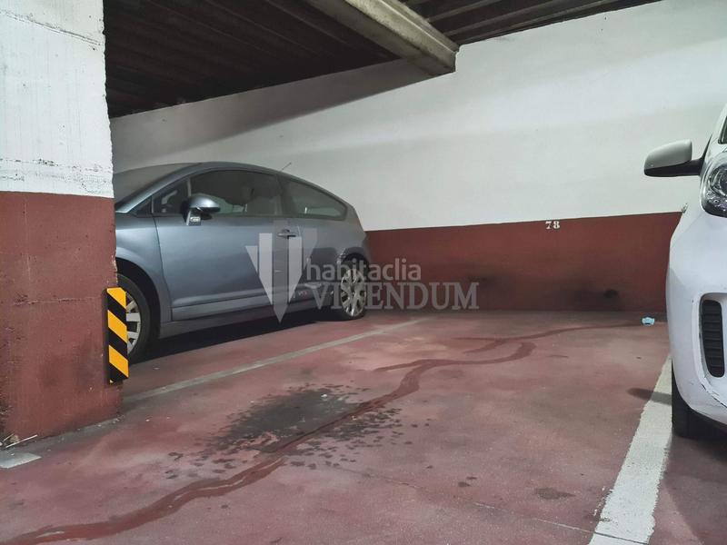 Foto 968a63d2-6639-49a6-ba64-37bd57cf3c3e. Parking coche en Fátima Vigo