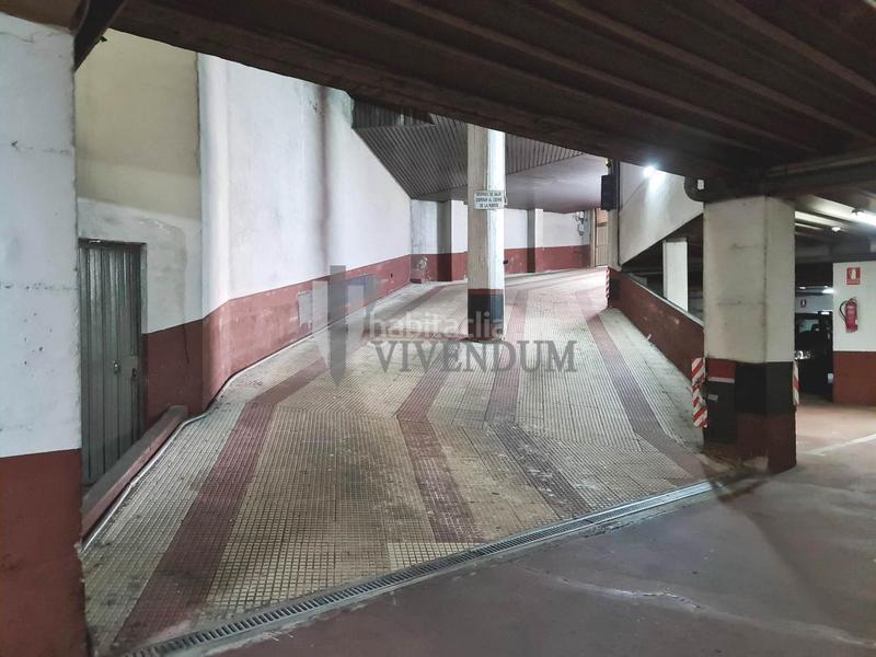 Foto f9ac0dd7-0e88-4870-be38-b5b72c26f02c. Parking coche en Fátima Vigo