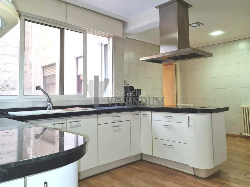 Foto 4ca2aa21-6fe1-479a-b637-741ed9ff2141. Appartement avec chauffage parking dans Plaza España - Corte Inglés Vigo