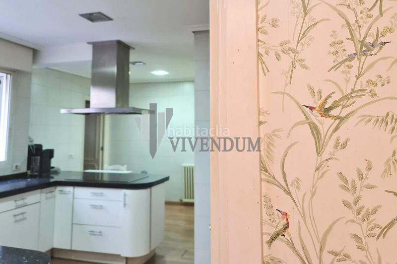 Foto 0853b4bf-c91e-49a3-820a-3872204c3768. Pis amb calefacció aparcament a Plaza España - Corte Inglés Vigo