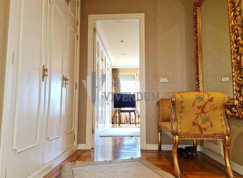 Foto 6384b89b-30bf-4399-8564-cea805a1e872. Pis amb calefacció aparcament a Plaza España - Corte Inglés Vigo