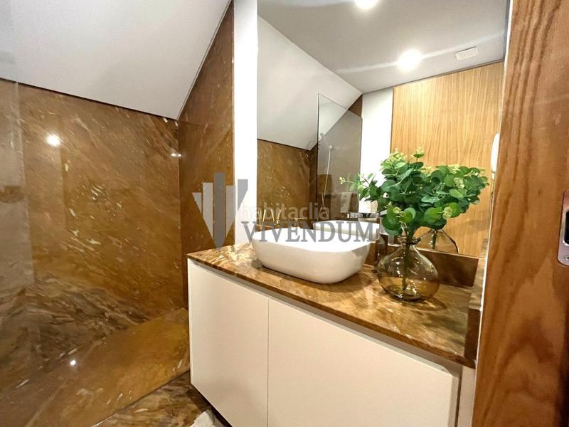 Foto e99baf48-0ed6-40cc-a936-3805596798c9. Dúplex amb calefacció a Centro - Areal Vigo