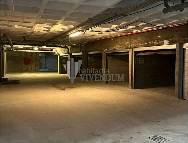 Foto 9331e678-58a0-4f4b-84c3-4b5c782f1580. Flat with heating parking in Centro - Areal Vigo