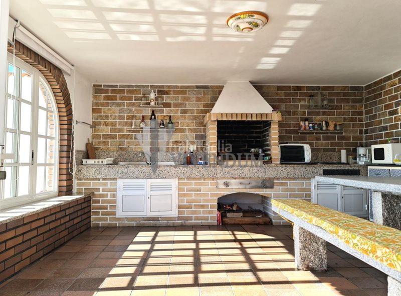 Foto 5124a781-507a-497a-bc26-2c0348b07a79. Alquiler casa en Oia