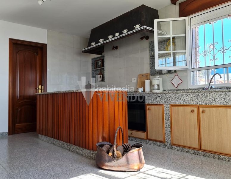 Foto 7694b552-dd2c-451d-817a-cc820a4f6e74. Alquiler casa en Oia