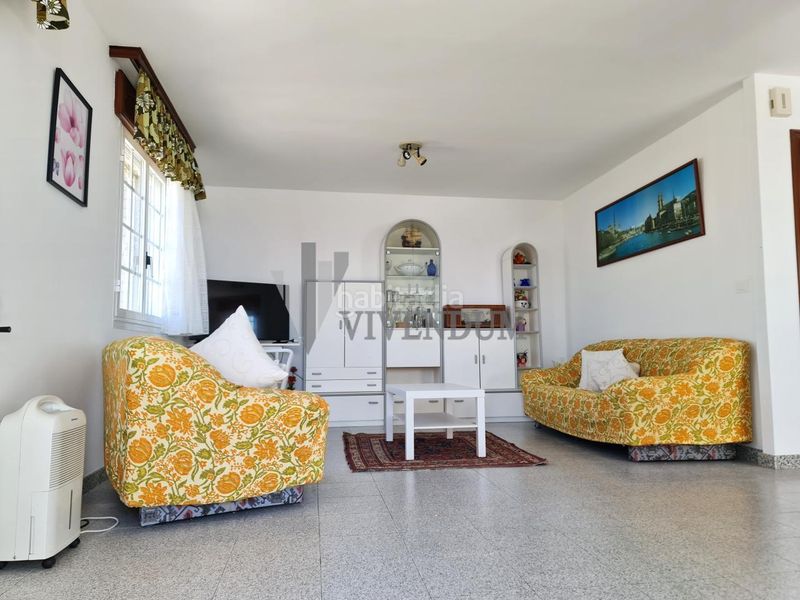 Foto b9361881-fd34-4d9c-a878-6bf628285c21. Alquiler casa en Oia