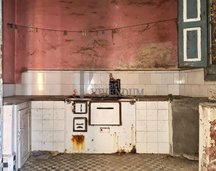 Foto 956b97eb-de7e-4ab4-b853-d68fe3bb12e0. Casa a Leiro