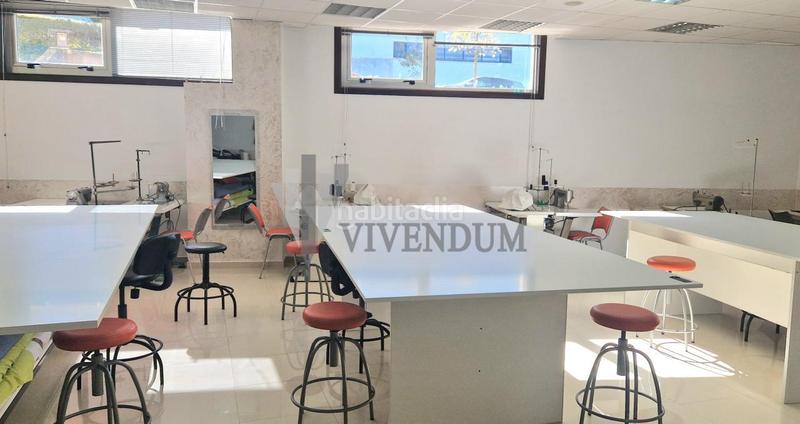 Foto ba00d29b-ffa7-4788-9918-bd25955d41e7. Affitto locale commerciale in Valadares - Beade Vigo