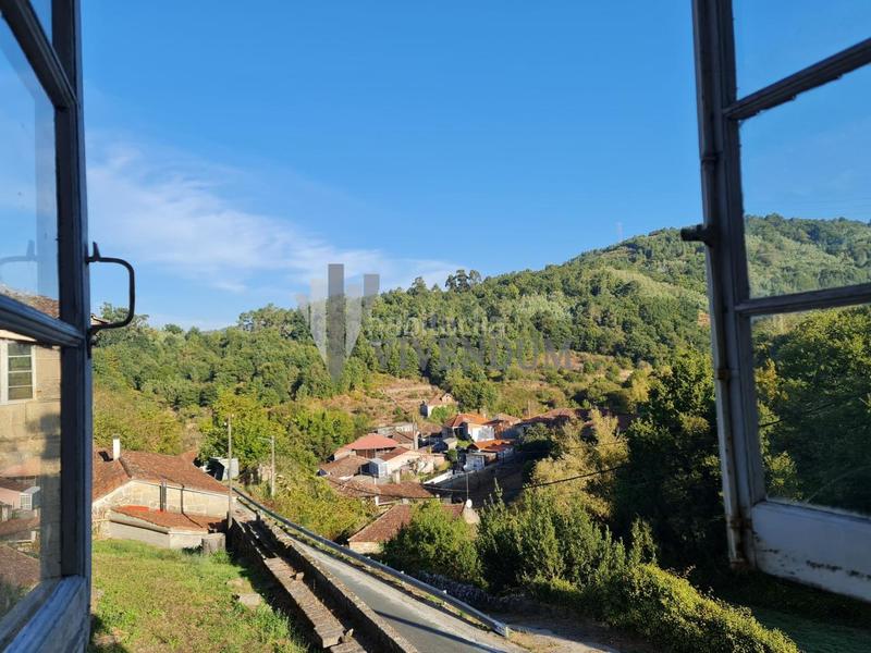 Foto 8d8436e4-1079-46f1-bc6a-3cac69f2a657. Casa a Cenlle