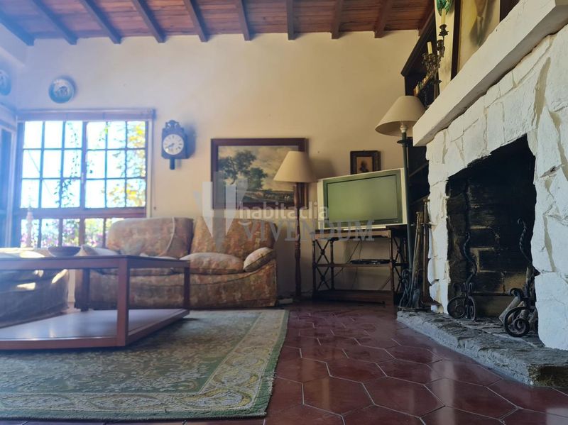 Foto 8ad68a04-b941-4b5f-ab1d-b35579e80745. Casa amb piscina a Redondela