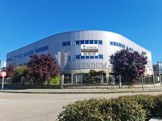Fabrikhalle in Porriño (O)