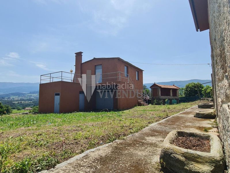 Foto 929b5b6b-cb59-47b2-b0af-699657c9d638. Casa amb calefacció a Arbo