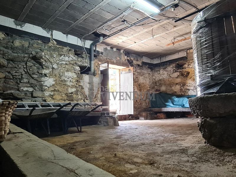 Foto 9cace3fd-e5a0-478a-b738-c4e718db5eed. Casa amb calefacció a Arbo