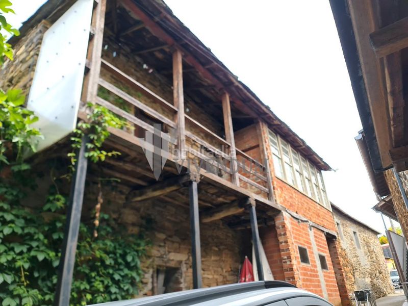 Foto 303b6933-92da-4084-848a-25cebfc6c2e5. Casa amb aparcament a Pobra do Brollón (A)