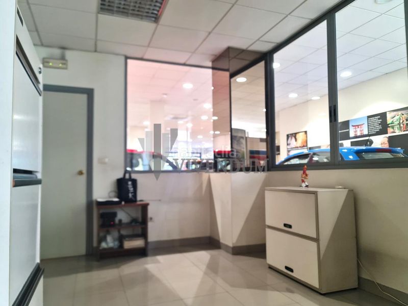 Foto d83d0b73-e884-4c12-9c25-f00c5fc7ea17. Local comercial a Fátima Vigo