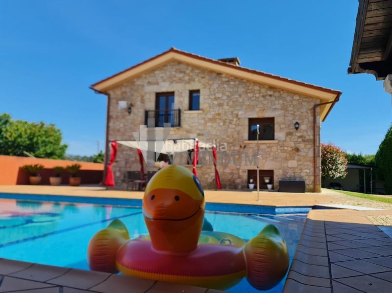Foto aa93bc8b-75ee-43e8-8469-dadf9e757152. Chalet en Tomiño