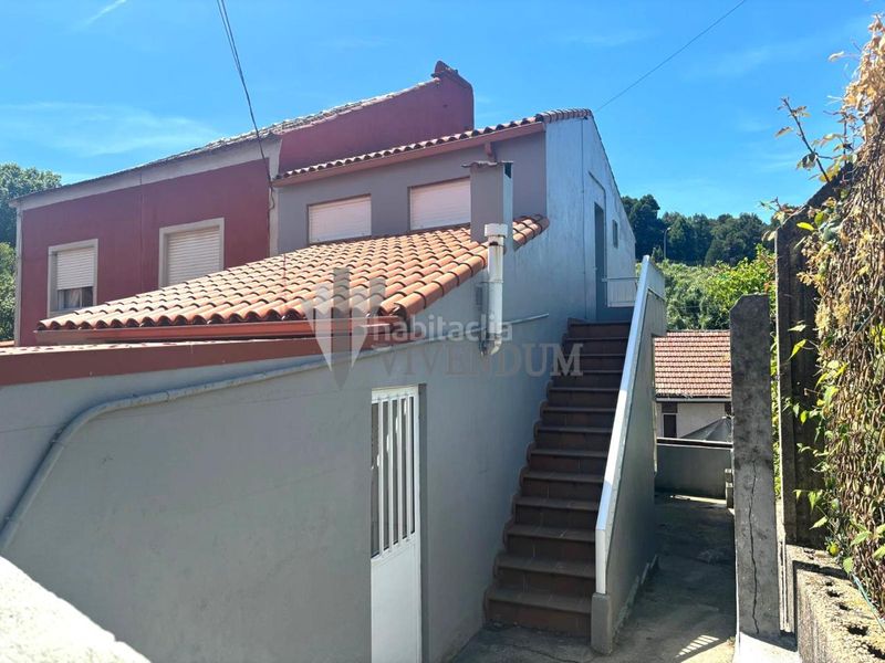 Foto 00b16b89-47bb-47b7-b311-27b7143860bb. Casa amb calefacció a Teis Vigo