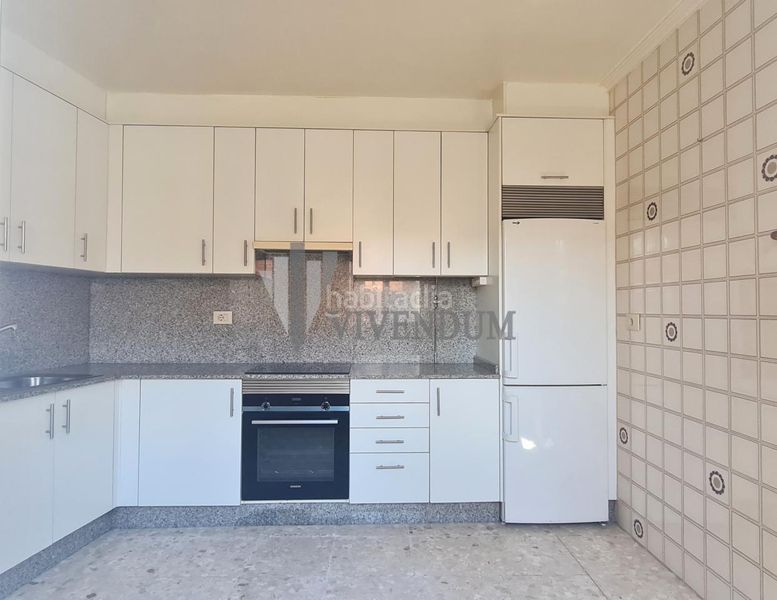 Foto 115ea1ee-b872-47d0-83a4-657857c07c3e. Casa amb calefacció a Teis Vigo