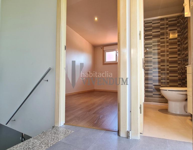 Foto 63467ef4-6763-4ed6-bf8e-ff9d282db6e6. Casa amb calefacció a Teis Vigo