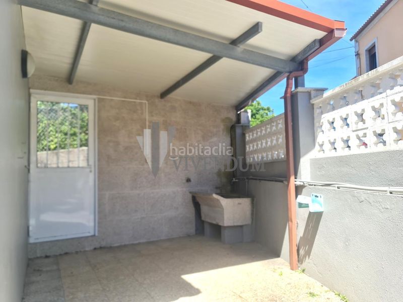 Foto e5a2913f-6e24-4d1b-8f5a-01c38a430e3f. Casa amb calefacció a Teis Vigo