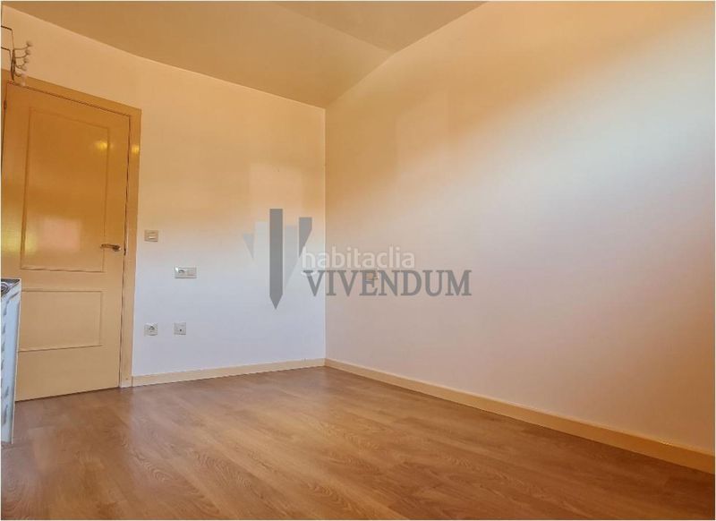 Foto f7aa1a7a-c2d6-4c1a-86e7-182fa1f6f6b1. Casa amb calefacció a Teis Vigo