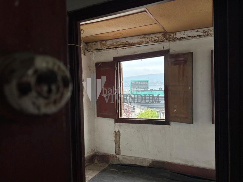 Foto 9f6a8648-3ddb-4f16-bf29-0e5d47227c48. Edifici a Casco Vello Vigo