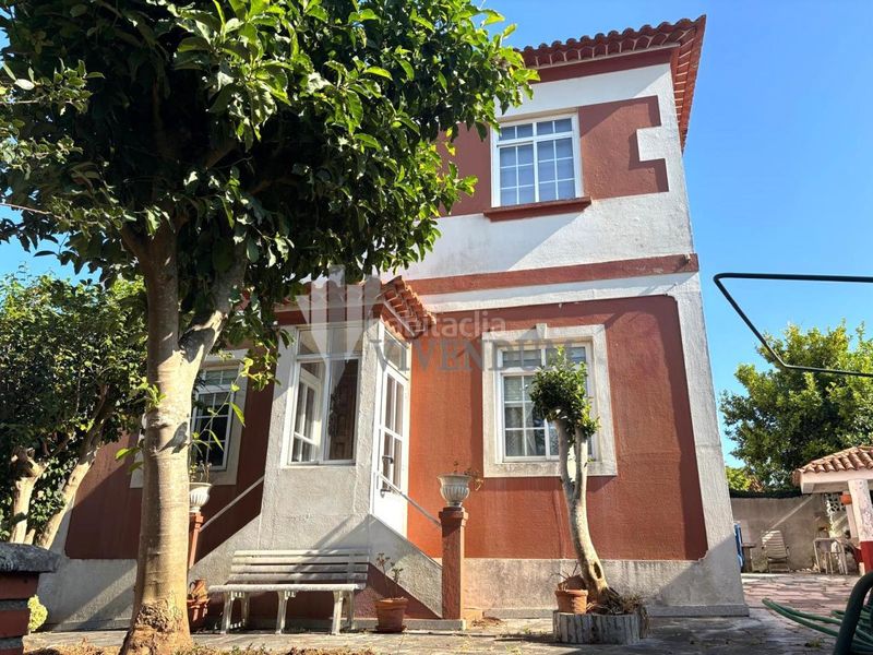 Foto 1ac399ee-4998-4e7d-8564-2361609bbfcc. Casa a Alcabre Vigo