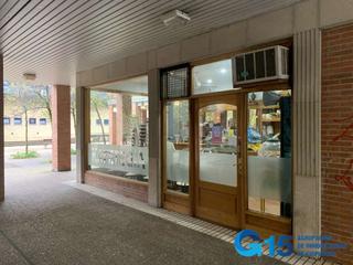 Local Comercial  Latsunbeberri auzoa. Latsunbe berri se vende local totalmente acondicionado como cafe
