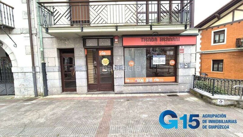 Foto 9213bdac-3bb0-46ed-8fe2-21b348a53b4e. Alquiler local comercial centro local próximo al ayuntamiento de 46 m totalmente acondicionado con amplio flujo peatonal. infórmese. en Hernani