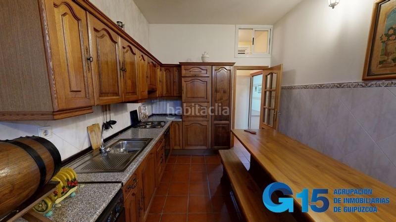 Foto 202d680b-e06d-48ae-89ba-037944d56a31. Casa adossada amb calefacció aparcament a Urnieta