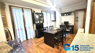 Zweistöckige Wohnung in Andre kalea 5. Hernani  andre kalea  edificio de 1991 estructura de hormigón  s