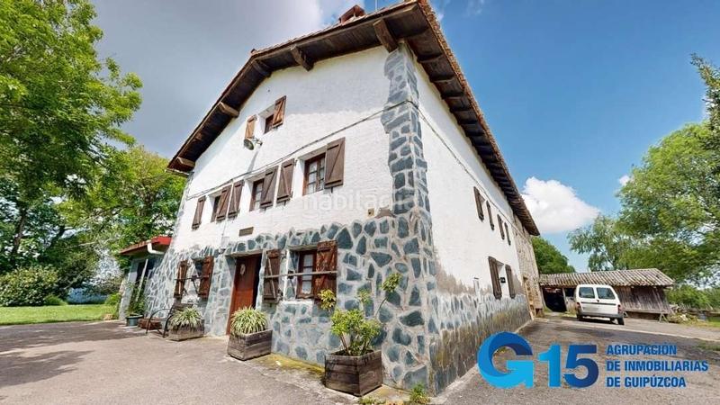 Foto 35337291-6d5e-4966-a957-dc92979b327c. Masia amb calefacció aparcament a Hernani