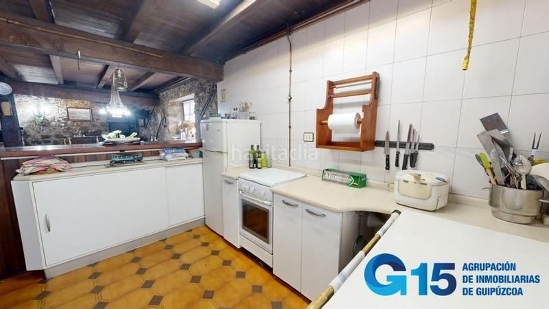 Foto 3e24a3ae-2177-4147-bab1-d281ec5d032d. Masia amb calefacció aparcament a Hernani