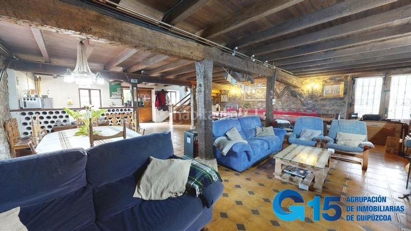 Foto 512e591e-2e0c-44b0-b6fa-1008288a1333. Masia amb calefacció aparcament a Hernani