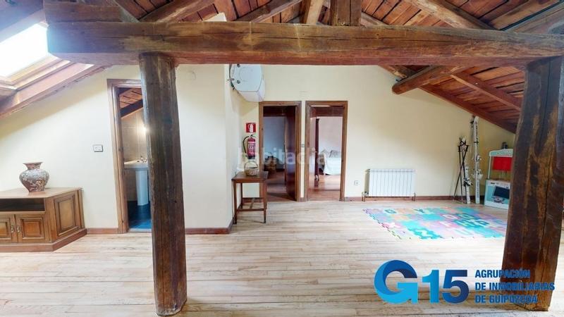 Foto 8f363cbb-779a-4636-8bd4-203b7ef952a2. Masia amb calefacció aparcament a Hernani