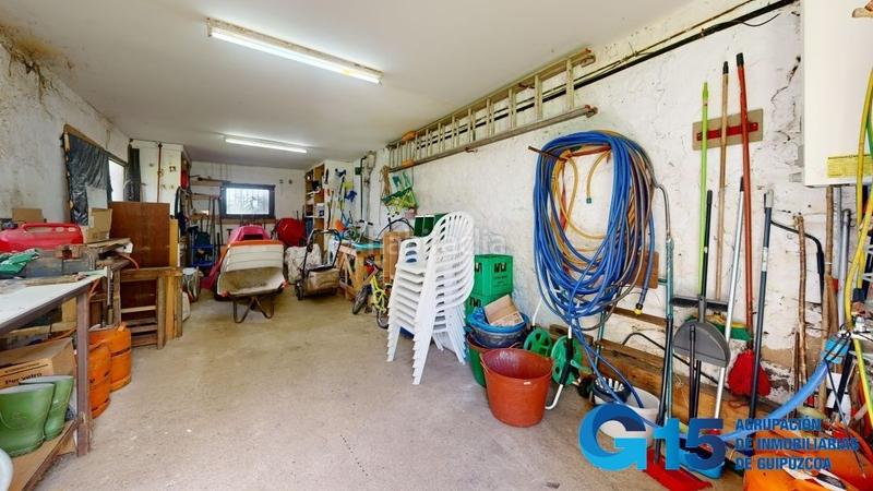 Foto c2f70348-014f-4bcd-bc95-43e71d20a0eb. Masia amb calefacció aparcament a Hernani