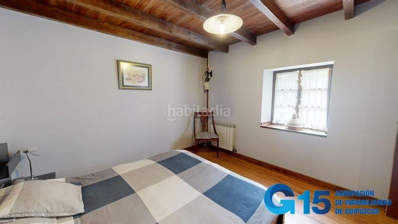 Foto d0ecfe59-8fa5-4640-981c-9b9aeb016ede. Masia amb calefacció aparcament a Hernani