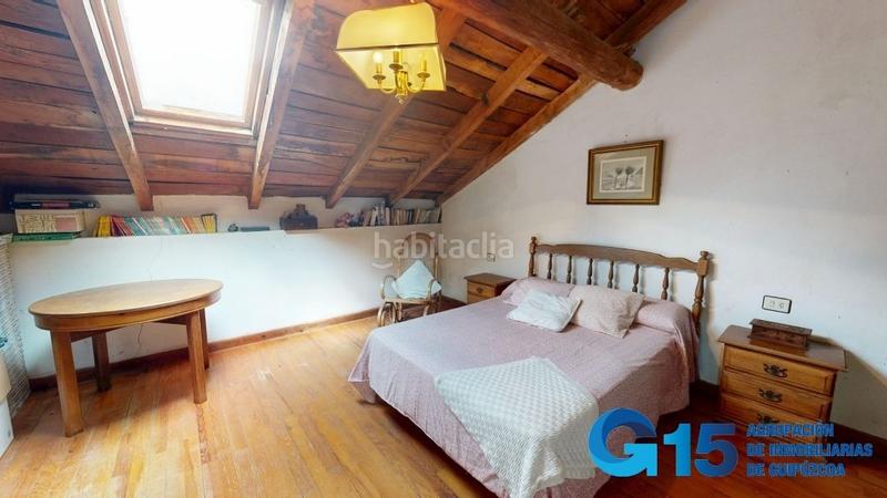 Foto deb0ed78-e5ce-456e-9b22-c43108034e99. Masia amb calefacció aparcament a Hernani