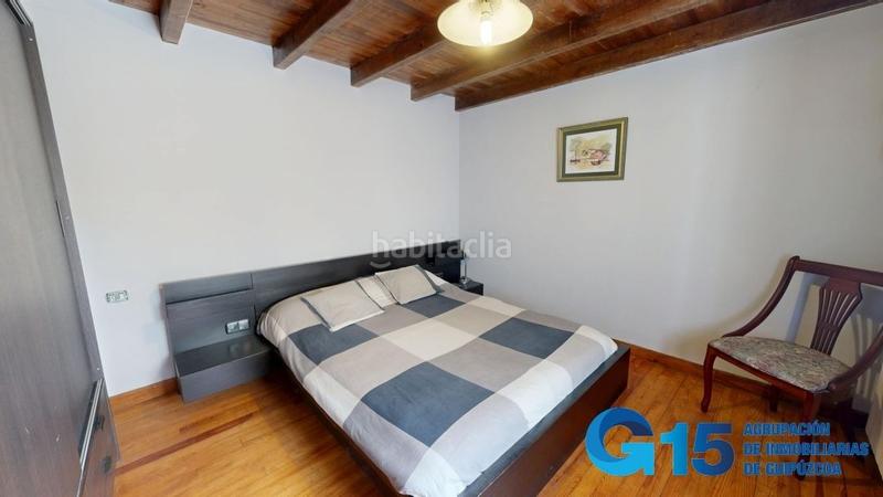 Foto f49b5076-4613-4511-8a91-bbe1015140b6. Masia amb calefacció aparcament a Hernani