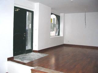 Local Comercial  Kale nagusia. Hernani  kale nagusia  local en magnifica ubicación en zona come