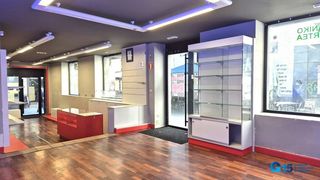 Locale commerciale  Kale nagusia. Kale nagusia  local de 80 m en calle peatonal, en inmejorable ub