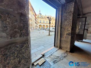 Location Local commercial  Andre kalea. Hernani  gudarien plaza  magnifico local a 2 fachadas de obra nu