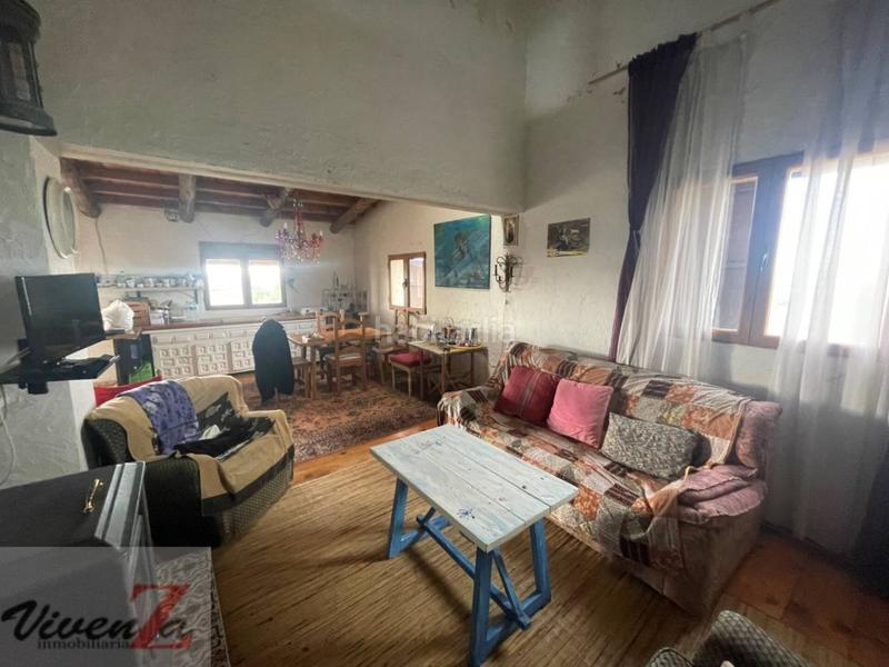 Foto 506c1414-2767-4973-82ed-783b8ecd91f9. Casa  en venta en Coreses